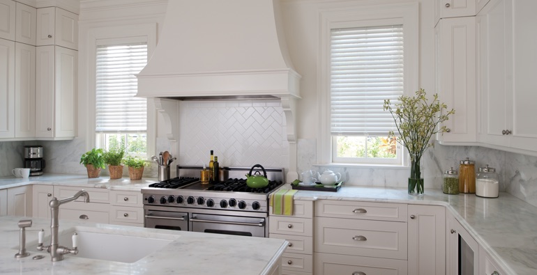 Charlotte kitchen white blinds